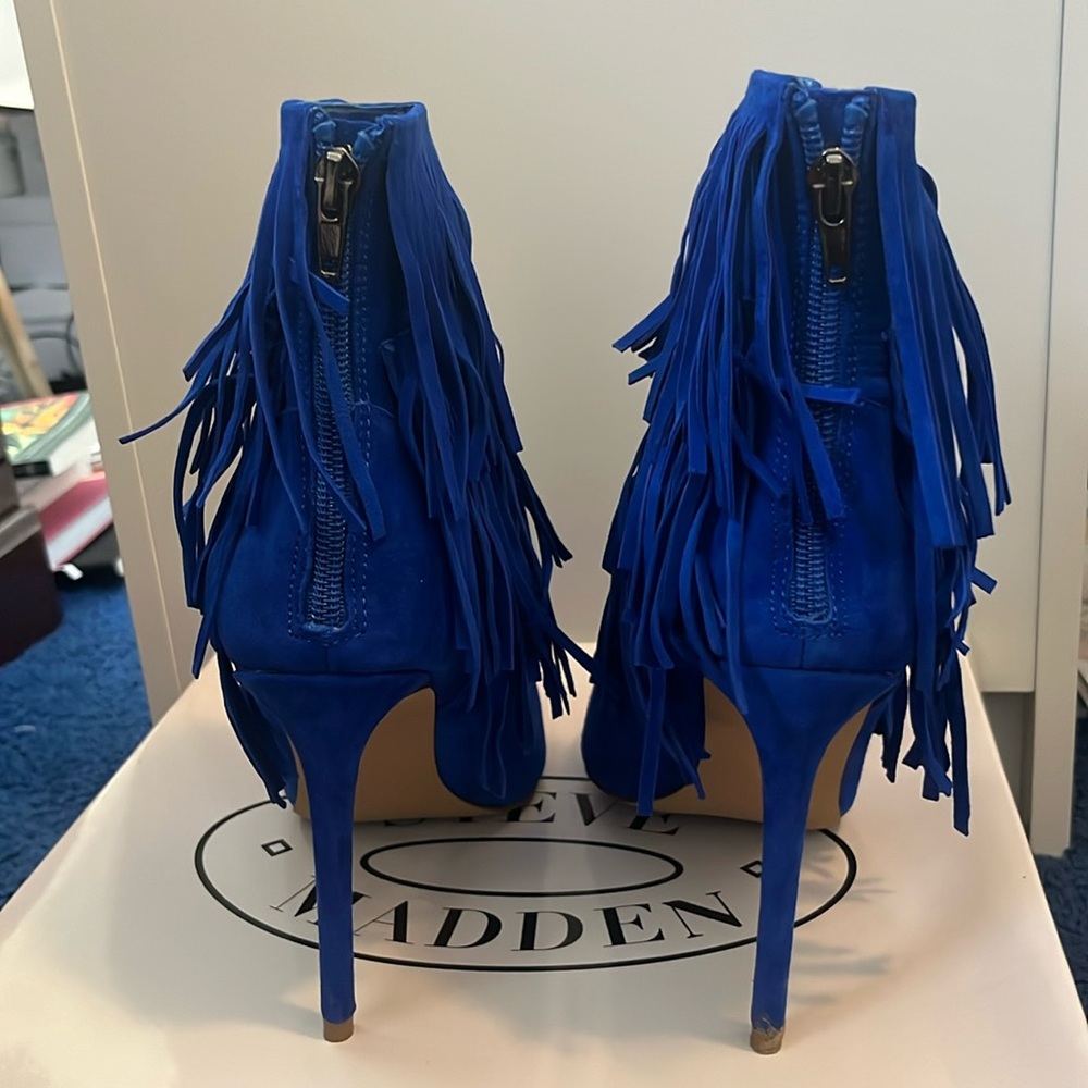 Steve Madden Flapper Fringe Blue Ankle Boot | lightly used